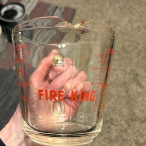 Fire King 2 Cup Measuring Cup